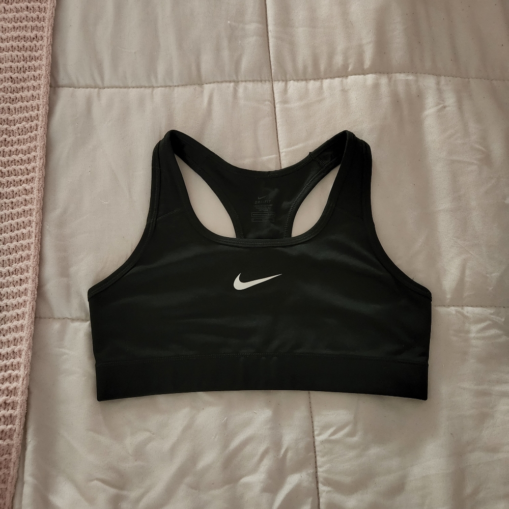 NIKE Dri-fit sports bra- Size medium